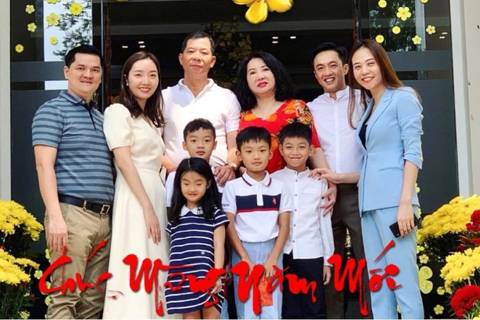 Hồ Ngọc Hà - Kim Lý đi du lịch Thái Lan khi Subeo đang hạnh phúc bên gia đình Cường Đô La