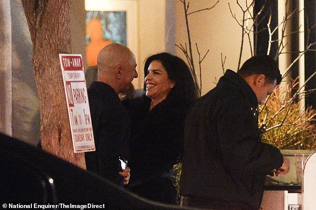 Em trai Lauren Sanchez được cho là người tung tin nhắn nhạy cảm giữa chị với tỷ phú Amazon Jeff Bezos