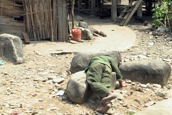 Kỳ lạ bản nát - Nơi đàn ông uống rượu thay cơm, say sưa tối ngày