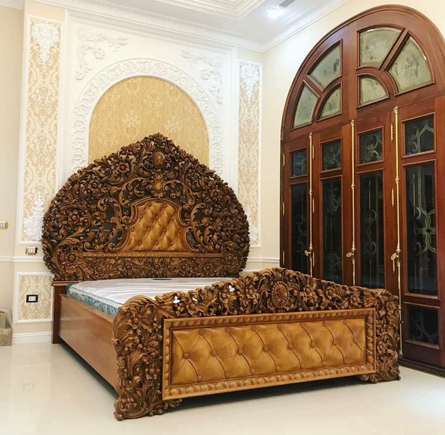 Rò rỉ hình ảnh xa hoa bên trong lâu đài 7 tầng của gia đình cô dâu xinh đẹp nổi tiếng Nam Định