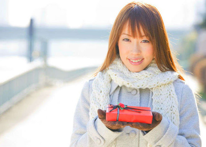 Các thanh niên Nhật ế lâu năm ra đường biểu tình đòi hủy ngày Valentine