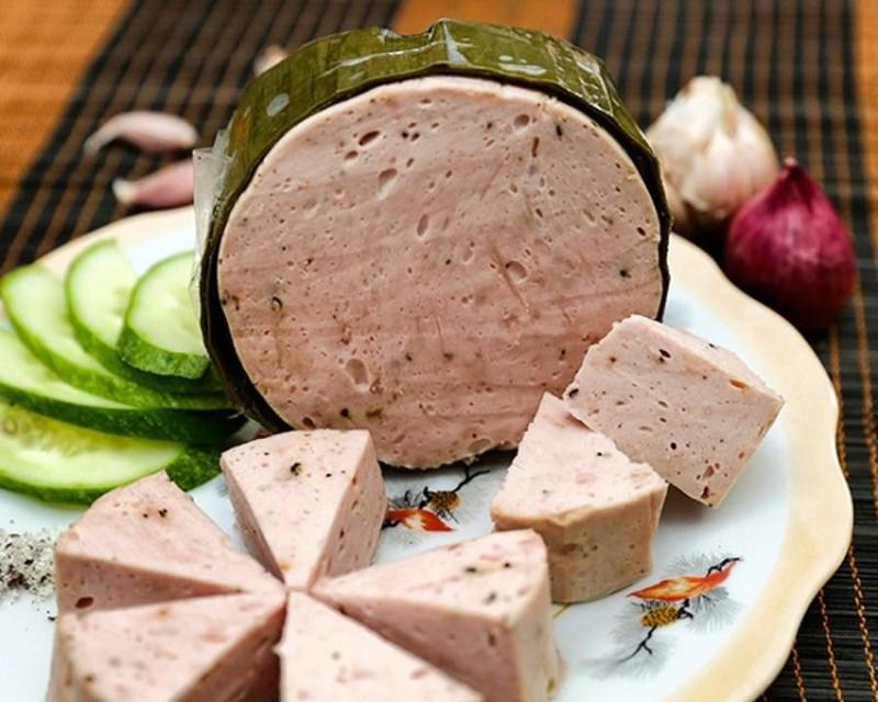 Những dấu hiệu cảnh báo bạn nên vứt thức ăn thừa sau Tết trước khi tự rước độc vào người