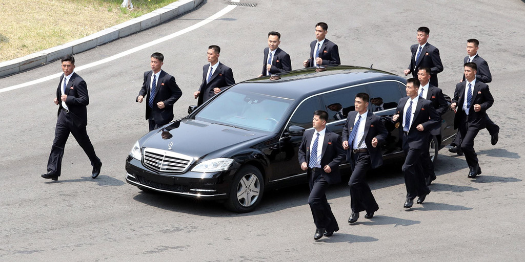 Ông Kim Jong Un vừa tậu Mercedes-Maybach S600 limo chống đạn mới nhất