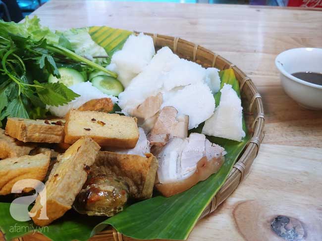 Nhà còn đầy thức ăn thừa sau Tết, chị em làm ngay cách này của bác sĩ dinh dưỡng để tránh gây hại sức khỏe