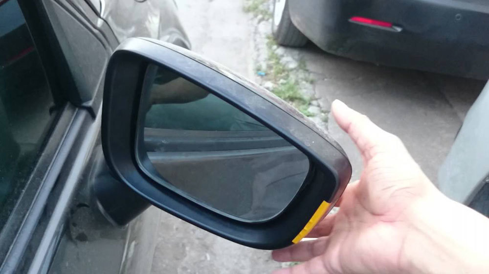 Tuyệt chiêu chống vặt trộm gương ô tô