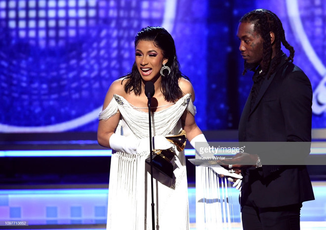 Nghệ sĩ và khán giả tiếp tục công kích lẫn nhau hậu Grammy