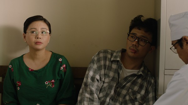 Phim trăm tỷ mùa Tết - Cua lại vợ bầu và Siêu sao siêu ngố có thực sự là tuyệt phẩm của điện ảnh Việt?