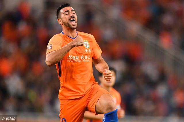 Báo Trung Quốc cảnh báo đội nhà về Quang Hải và dàn vũ khí hạng nặng của Hà Nội FC