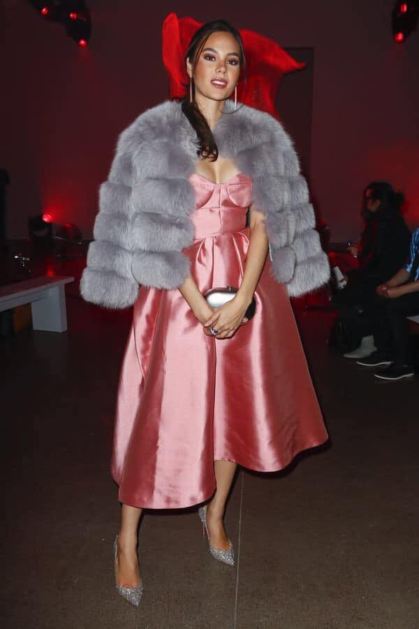 Fan phát sốt với màn đọ sắc hiếm hoi của 2 Hoa hậu đẹp nhất thế giới HHen Niê và Catriona Gray