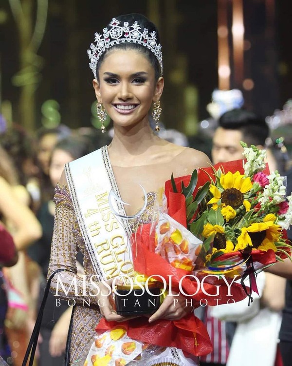 Những sự cố cười ra nước mắt trong chung kết Hoa hậu Toàn cầu 2019