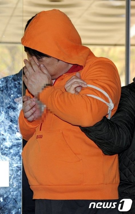 Vụ lạm dụng tình dục hé lộ góc tối của ngành công nghiệp giải trí Hàn Quốc