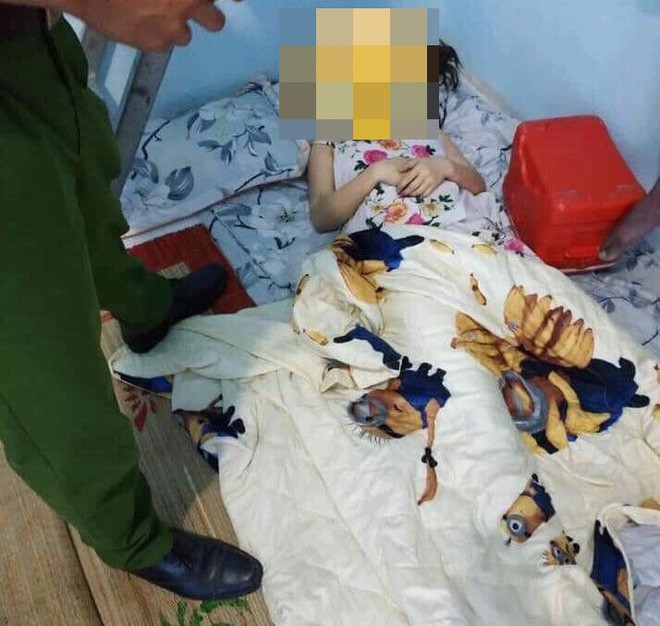 Vụ chồng nghi sát hại vợ rồi tự tử, bỏ lại con nhỏ khóc ngất tại hiện trường: Tìm thấy lá thư có nội dung buồn chán