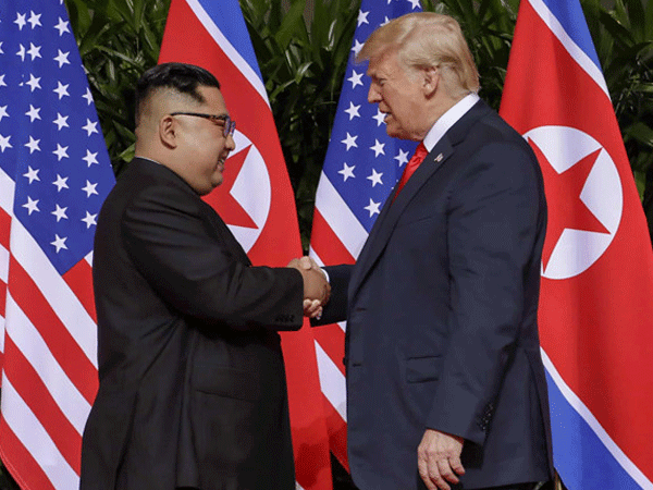 Mỹ chuẩn bị hội nghị Trump - Kim ở Hà Nội giữa nguy cơ chính phủ đóng cửa
