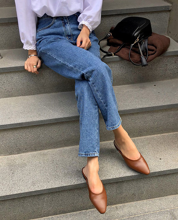 Quên quần áo dày dặn mùa lạnh đi, nàng công sở cứ sắm 5 items này là đủ mặc đẹp từ Xuân sang Hè