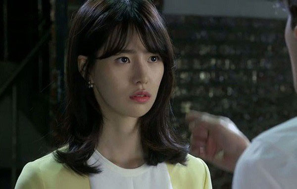 Đầu năm đi làm đã gặp ngay người yêu cũ hãm nhất hệ mặt trời, hội chị em hiến toàn kế hiểm