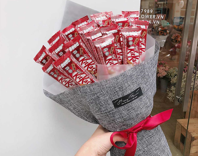 Hoa hồng từ vài triệu đến chục triệu đắt khách trước Valentine