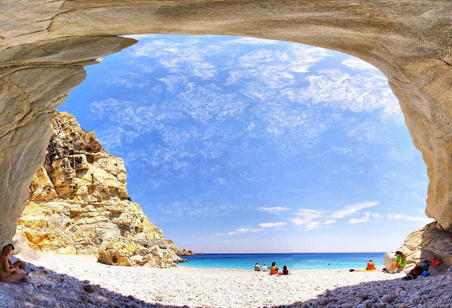 Bí ẩn hòn đảo trường thọ, bộ lạc chỉ ngủ 20 phút mỗi ngày và những vùng đất lạ lùng nhất hành tinh ai cũng muốn đến thăm 1 lần cho biết