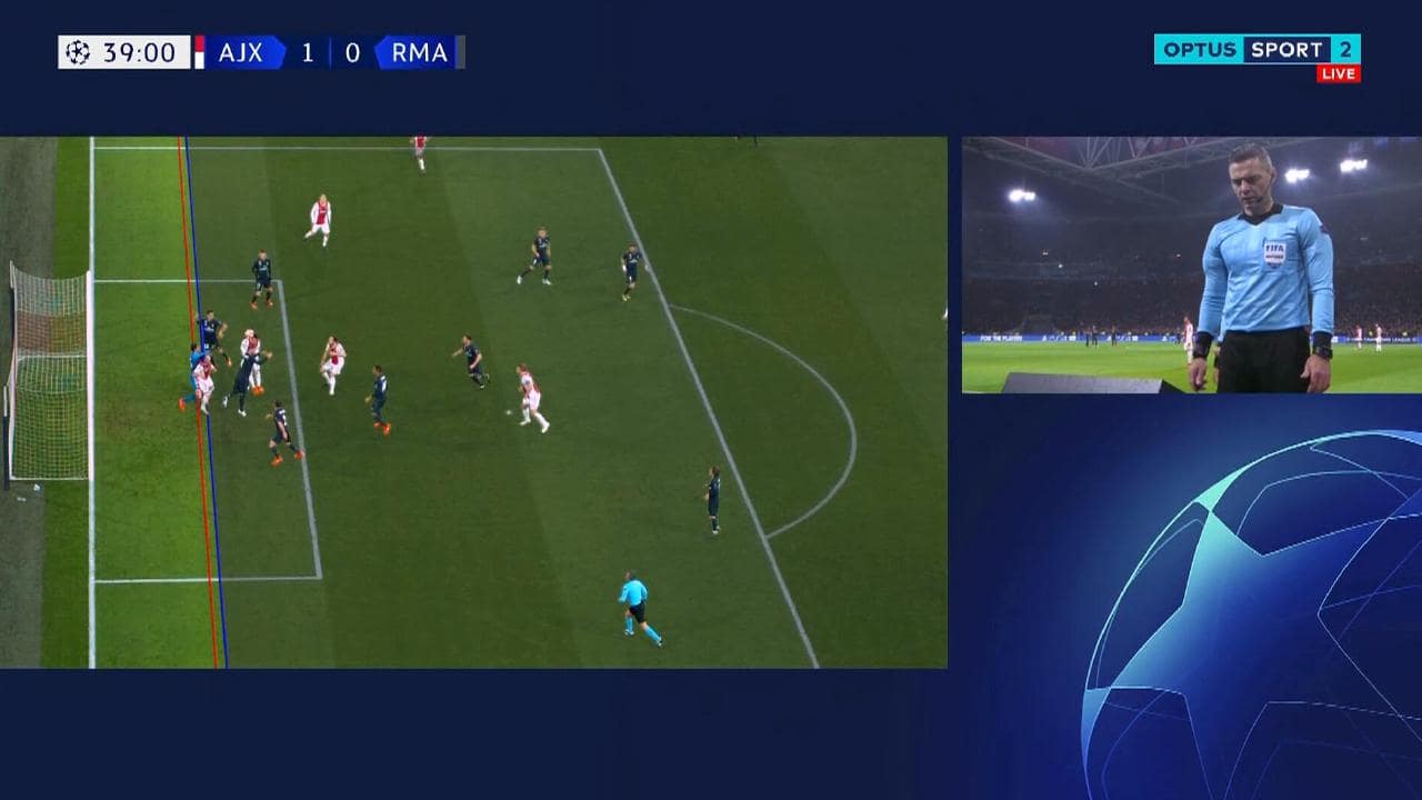 Cộng đồng mạng dậy sóng khi VAR cứu Real thoát thua trước Ajax