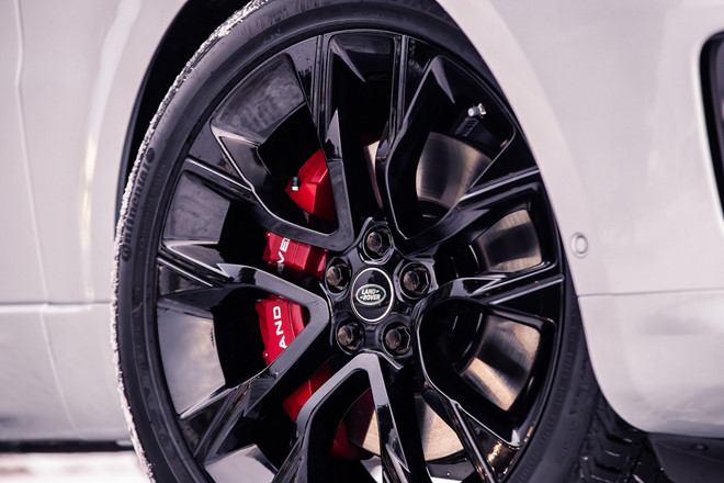 Chiếc Range Rover Sport đầu tiên sở hữu động cơ mild-hybrid