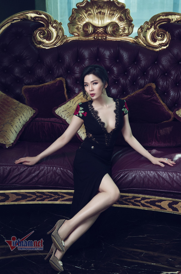 Lệ Quyên: Chồng tôi không phải đại gia, Valentine chỉ tặng hoa