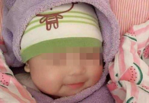 Bé 6 tháng thường cười khi ngủ, bà khen đáng yêu nhưng mẹ đưa đi khám thì hối hận Bé 6 tháng thường cười khi ngủ, bà khen đáng yêu nhưng mẹ đưa đi khám thì hối hận