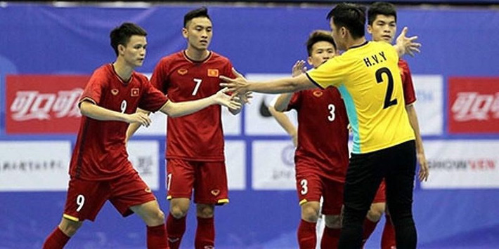 6 cầu thủ VN đi Tây Ban Nha tập huấn săn suất World Cup là ai?