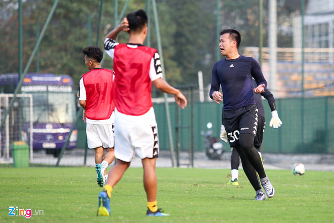 Bùi Tiến Dũng để ngỏ khả năng ra sân trận Siêu Cúp quốc gia