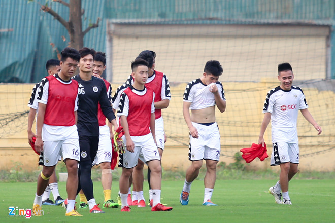 Bùi Tiến Dũng để ngỏ khả năng ra sân trận Siêu Cúp quốc gia