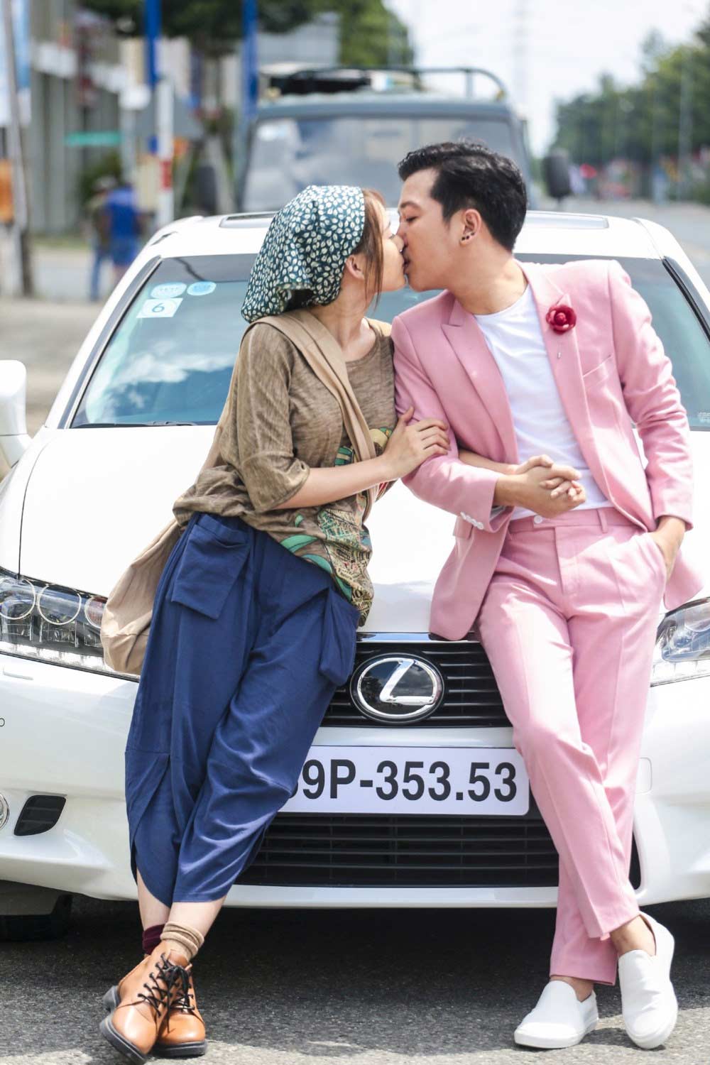 Phim Trường Giang, Nhã Phương, Trấn Thành có xứng với doanh thu 100 tỷ?