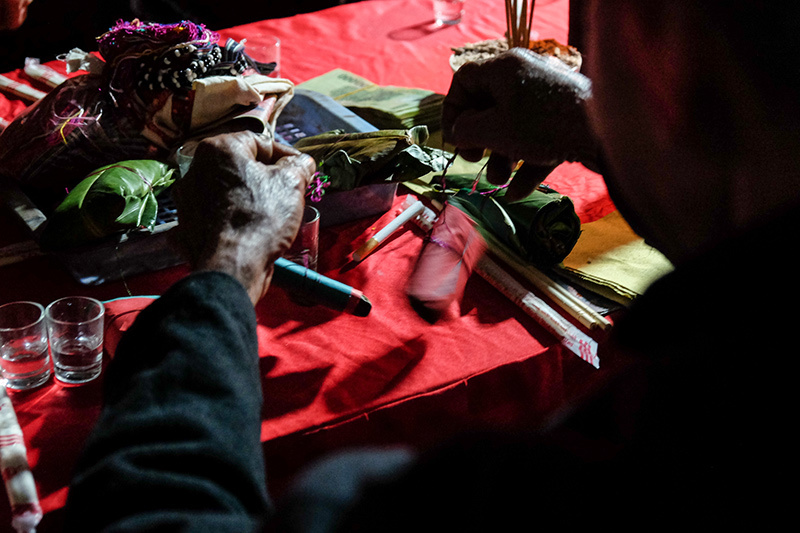 Màn kiểm tra lễ vật suốt 30 phút trong đám cưới đặc biệt ở Hà Giang