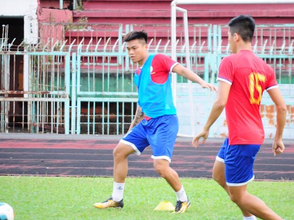 Trở về từ Hàn Quốc, cựu tiền đạo U23 Việt Nam bỗng thành ‘người thừa’ ở Sanna Khánh Hòa BVN vì sơ suất khó đỡ 