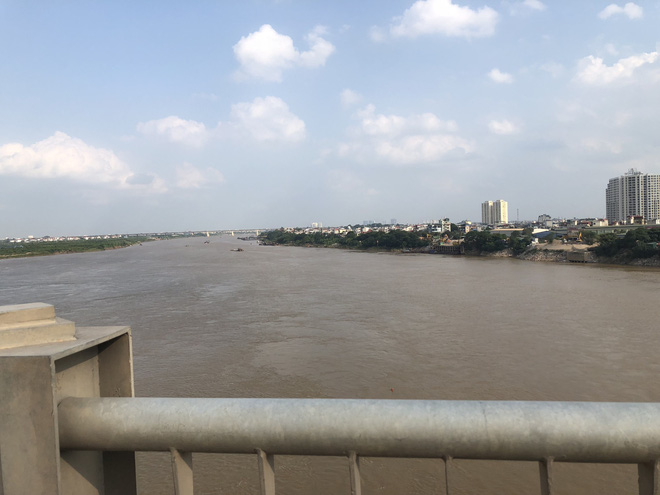 Hàng xóm bàng hoàng trước nghi án chồng giết vợ, phi tang xác ở Hà Nội: Bà H. mới tự ý bán chiếc ô tô 1,6 tỷ chồng mua tặng