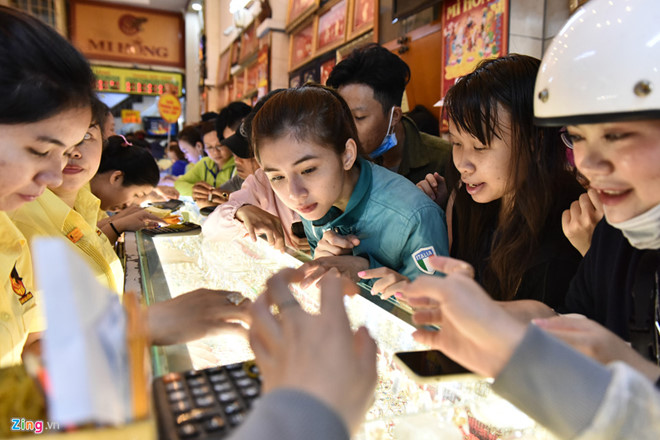 Vàng miếng giảm giá tới 750.000 đồng mỗi lượng sau ngày Thần Tài