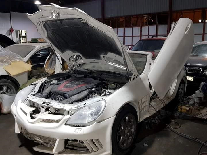 Bộ 3 xe sang Bentley, BMW, Mercedes rao bán giá 500 triệu tại VN