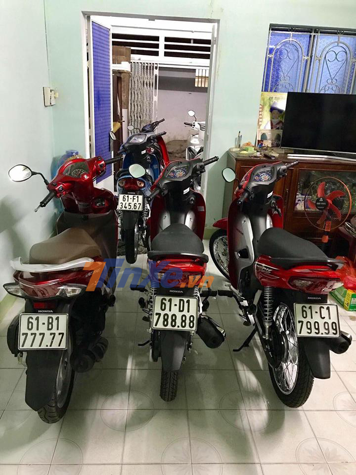 Xe máy rẻ đeo biển khủng, đẳng cấp dân chơi Hai Lúa