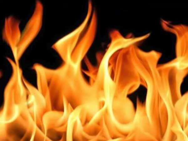 Xin tiền khám bệnh không được, tưới xăng đốt chết vợ