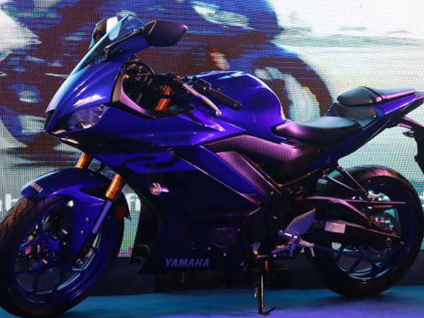 Yamaha ra mắt YZF-R3 2019, rẻ 30 triệu đồng so với thị trường Việt