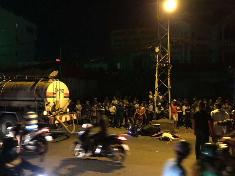 Người phụ nữ bị xe chở nước tưới công viên cán chết trong đêm tình nhân