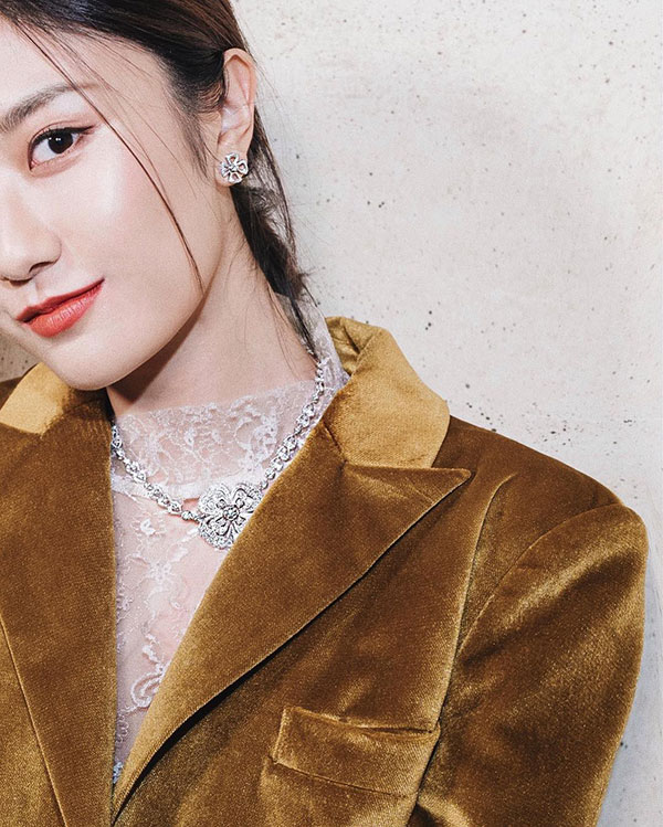 Nhẹ nhàng thêm thắt 4 item nhỏ nhưng có võ này, set đồ của các nàng sẽ thời thượng hơn gấp 10 lần