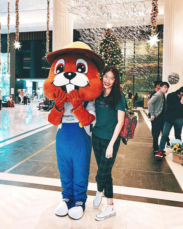 Có thể gọi Lan Khuê là nữ hoàng son môi đỏ vì nhan sắc của cô là sự tổng hòa tất thảy những yếu tố này