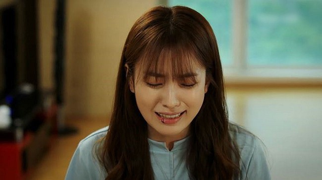 Chưa nguôi nỗi đau mất con, biết âm mưu kinh khủng của mẹ chồng, nàng dâu liền quyết định ly hôn ngay lập tức