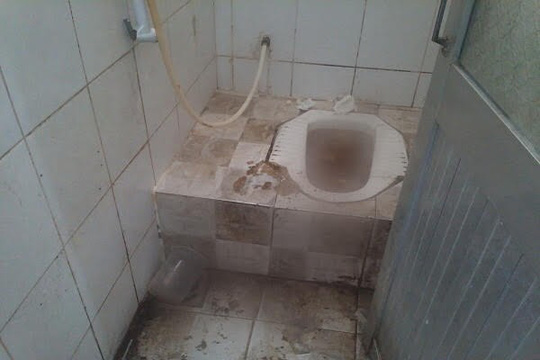 Bộ Y tế yêu cầu làm rõ thông tin nín thở đi vệ sinh tại bệnh viện