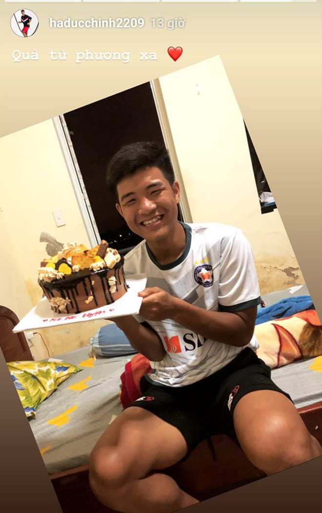 Valentine năm nay chính là đại lễ công khai tình cảm, đến những người kín tiếng nhất cũng nhập cuộc