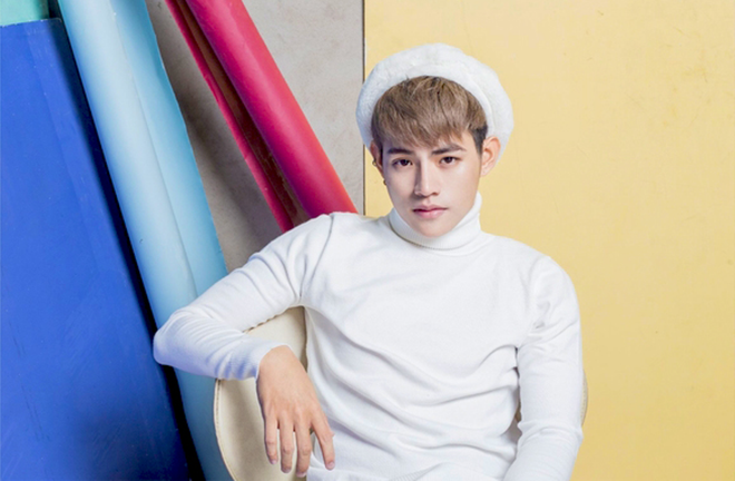 Nam ca sĩ tố bị ông bầu gạ tình, đánh đập: Người quen lên tiếng tiết lộ thông tin mới