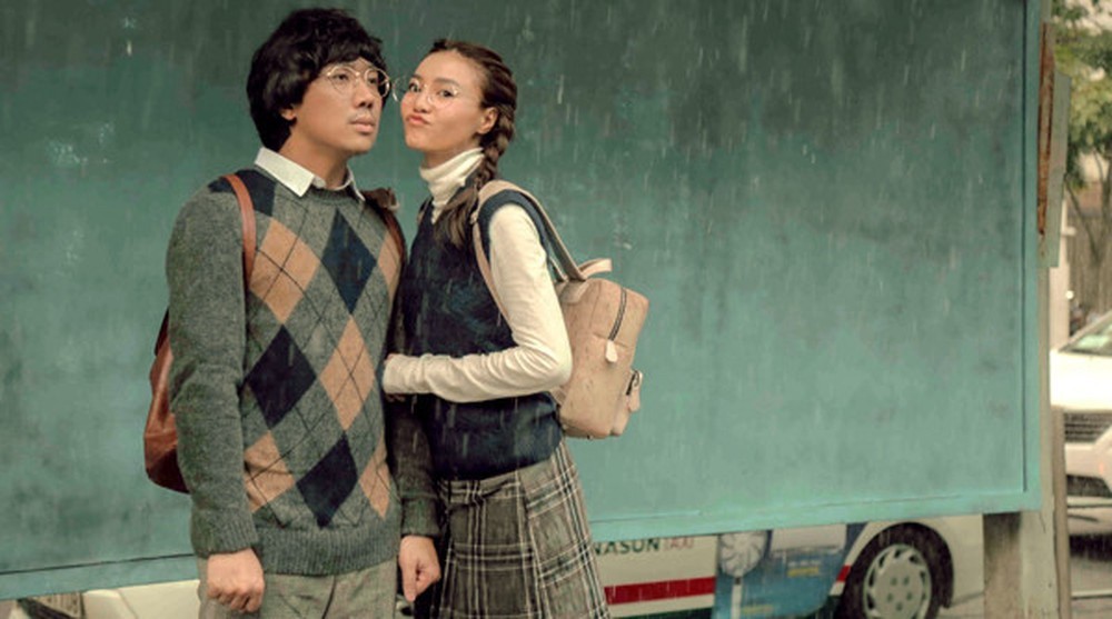 Cua Lại Vợ Bầu thu 155 tỷ và trở thành phim có doanh thu cao thứ hai trong lịch sử, ôm mộng vượt mặt Em Chưa 18 Cua Lại Vợ Bầu thu 155 tỷ và trở thành phim có doanh thu cao thứ hai trong lịch sử, ôm mộng vượt mặt Em Chưa 18