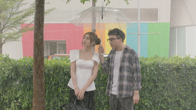 Hậu Valentine, Cua lại vợ bầu lại bất ngờ tung nhạc phim là một bài hát cũ khiến khán giả thổn thức