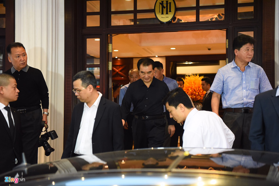 Đông đảo phóng viên ‘săn’ các điểm nóng trước hội nghị Trump - Kim