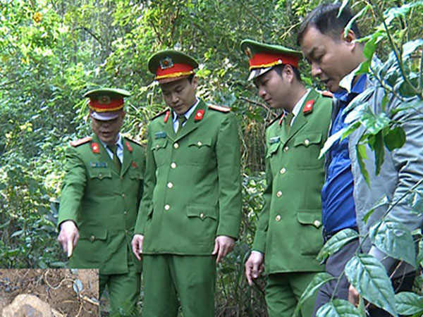 2 cảnh sát có nguy cơ phơi nhiễm HIV khi bắt kẻ trộm sưa