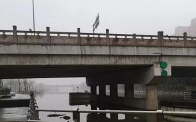 Live-stream cảnh nhảy cầu để câu like, trai trẻ mất mạng