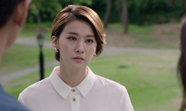 Biết chồng ngoại tình với cô bạn thân, tôi mời cả hội đến nhà chơi rồi có hành động khiến ả tình nhân xanh mặt